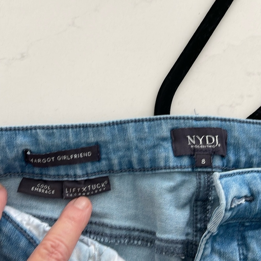 NYDJ Margot girlfriend jeans, excellent condition. Size 8 (fits like a 10)